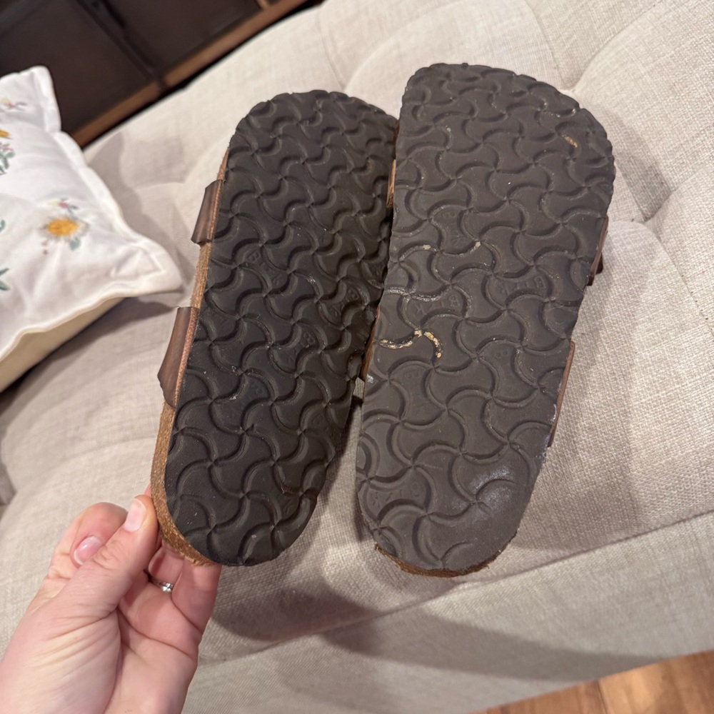 Woman’s size 40 Brown Leather Double-Strap Birkenstock Sandals - Picture 6 of 6